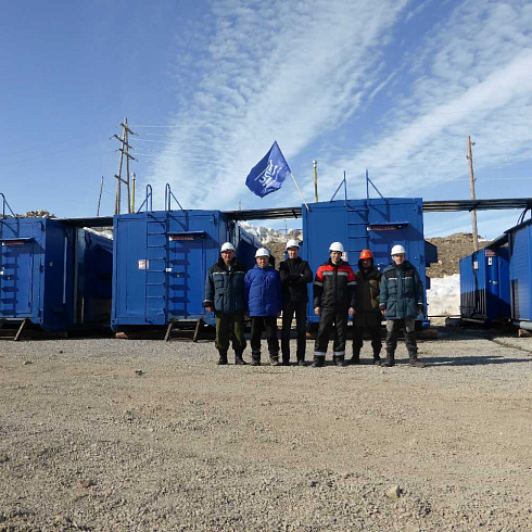 Многоагрегатный энергокомплекс из пяти высоковольтных генераторов ЭТРО  мощностью 1 МВт каждый и напряжением 6,3 кВ введен в строй на руднике Валунистый, Чукотка